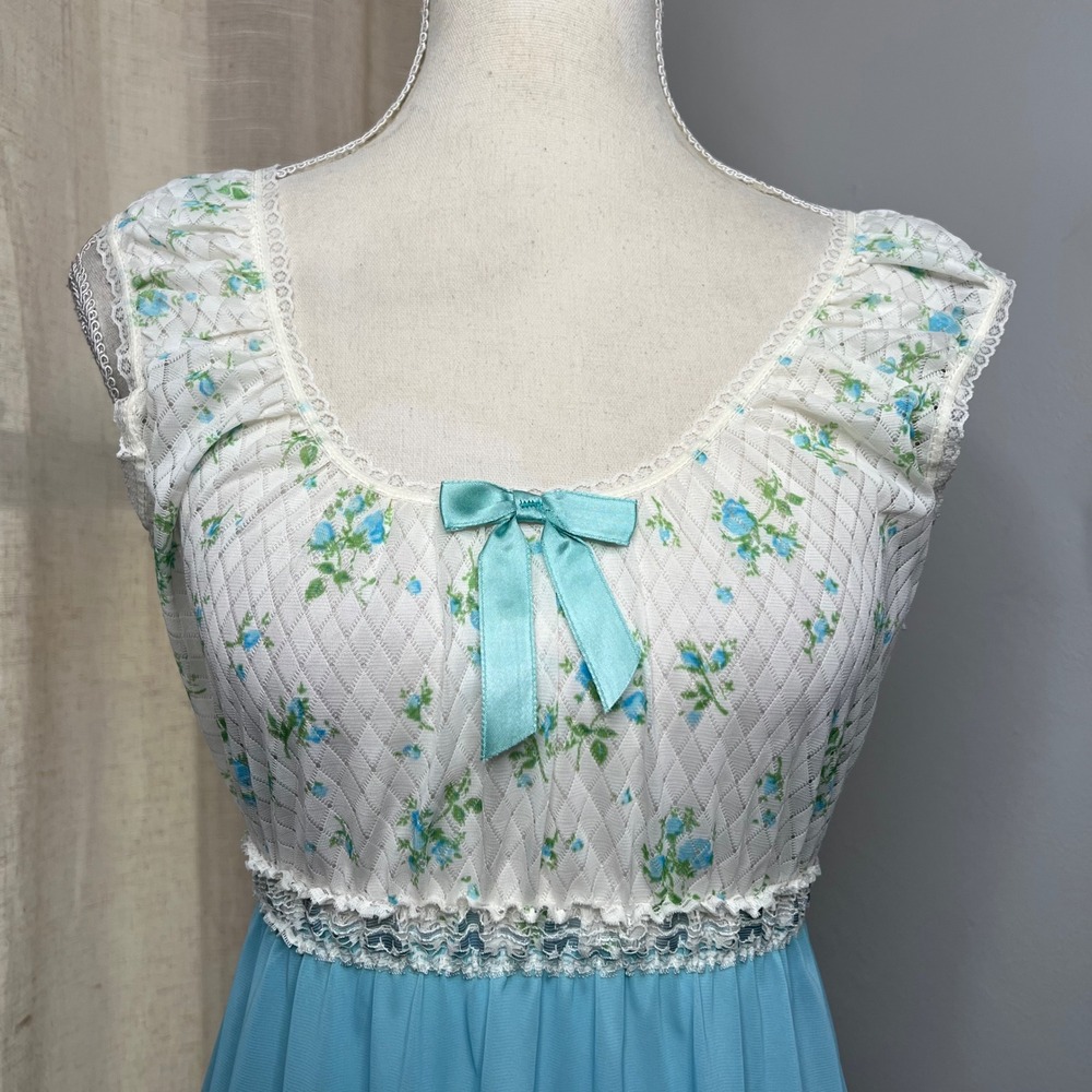 70s Vintage Beverly Floral Nightgown House Dress Powder Blue Women's Small - Picture 4 of 11